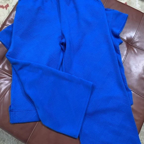 Vibrant Blue Textured Lounge Set. Wide leg pant. - Picture 2 of 7